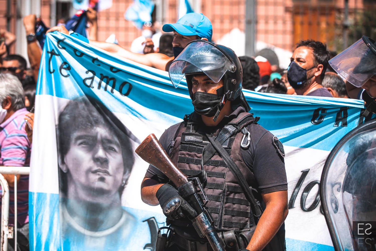 Fotografía de Estanislao Santos: Cobertura de acto político multitudinario