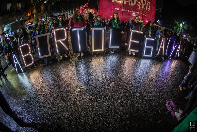 Fotografía de Estanislao Santos: Registro documental de la vida política